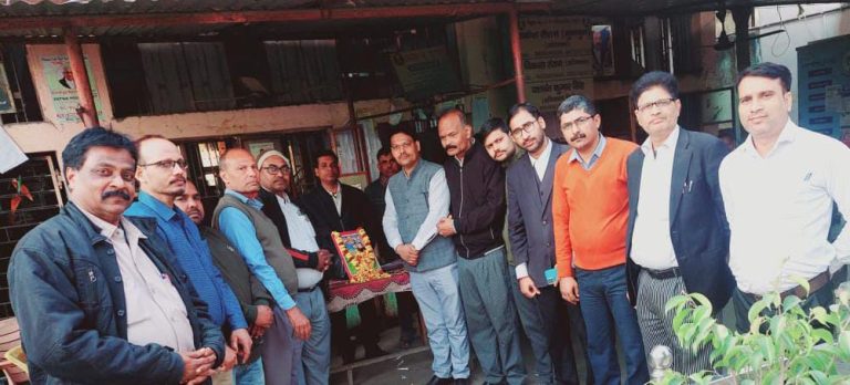 Bihar News-हाजीपुर।सम्पूर्ण जगत में सामाजिक एकता,समरसता का सन्देश देने वाले, सामाजिक परिवर्तन के महानायक ,परमज्ञानी संत शिरोमणि रविदास जी 647 वीं जयंती मनाई गई