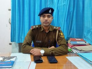 Bihar News-नयागांव के नए थानाध्यक्ष कृष्ण कुमार शर्मा व हरिहरनाथ ओपी प्रभारी सवर्ण सुप्रिया ने पद भार संभाला