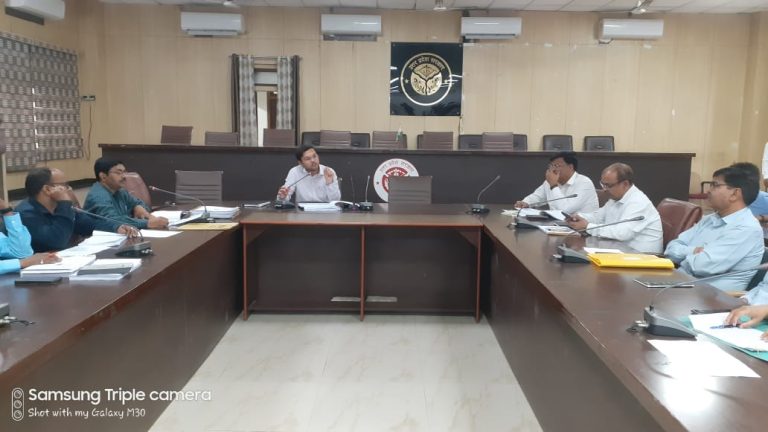 Prayagraj News: Any kind of negligence or indifference in the implementation of development programs is not acceptable - Chief Development Officer