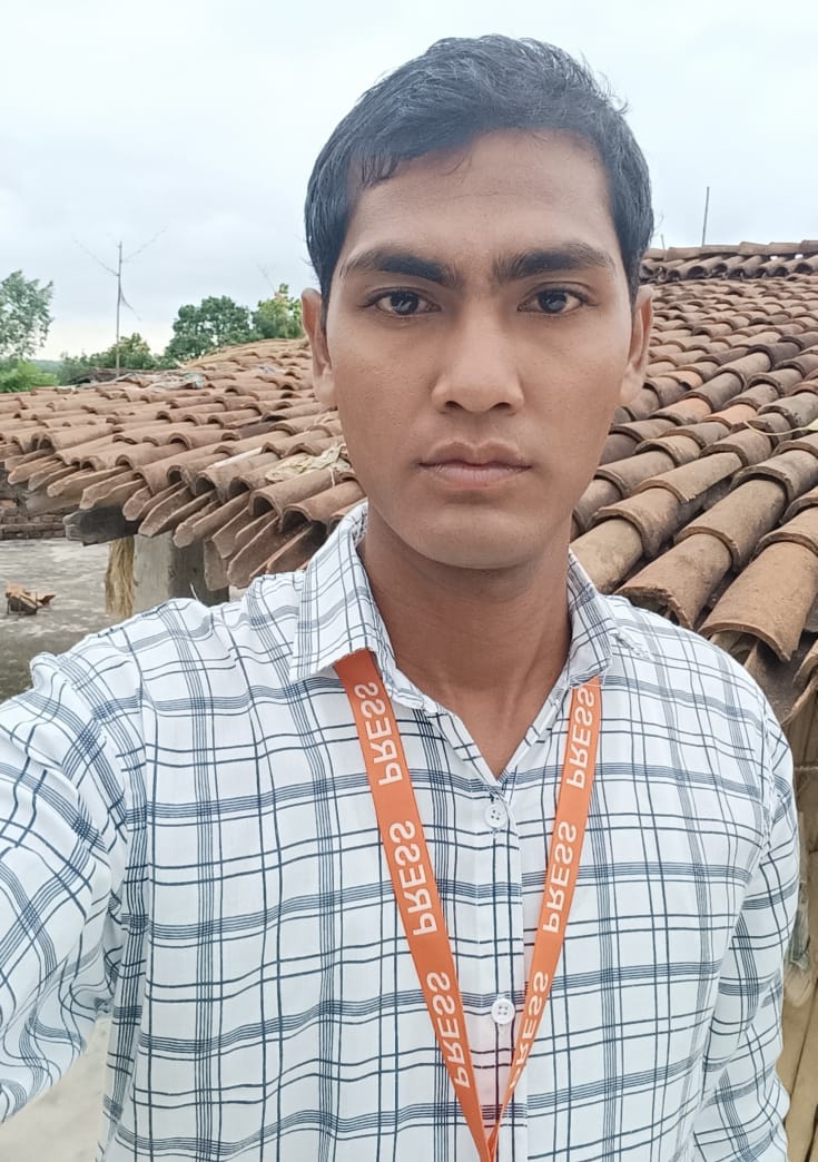 Bihar News A well-planned murderous attack on a journalist who had come to collect news in Taruanwa village