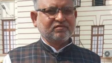 Bihar News असुरक्षित स्थिति में नरकटियागंज चीनी मिल करा रहा था काम। चीनी मिल के लापरवाही के कारण मजदूर वीरेंद्र तिवारी कि हुईं मौत -विधायक