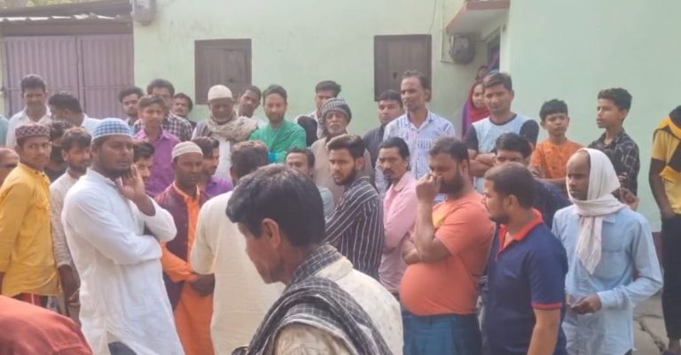 Bihar News छात्रा का अपहरण कर गैंग रेप , फुकरे भाई चार बलात्कारियों को पुलिस ने किया गिरफ्तार, लोगों में भारी आक्रोश 