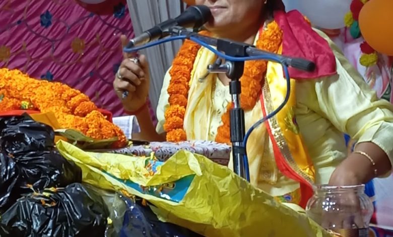 अम्बेडकर नगर न्यूज सात दिवसीय श्रीमद् भागवत कथा का हो रहा है आयोजन कथा में उमड़ी भक्तों की भीड़