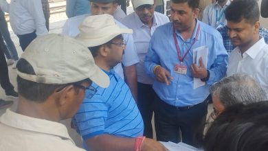 Agra News Divisional Railway Manager Shri Tej Prakash Agarwal inspected the Amrit Station Hodal, Kosikala, Bhuteshwar railway stations of Agra division