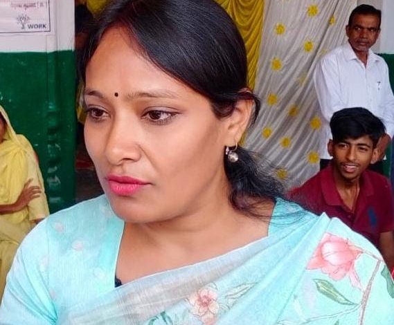 Bihar News मीना बाजार आवंटित क्षेत्र से बाहर अवैध कौड़ी वसूली करने व कराने वाले पर दर्ज कराएं एफआईआर:गरिमा