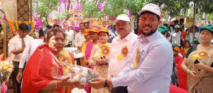 अम्बेडकर नगर न्यूज विद्यालय के छात्र-छात्राओं ने सांस्कृतिक कार्यक्रम नाटक प्रस्तुत कर मतदाताओं को मतदान करने का किया जागरूक