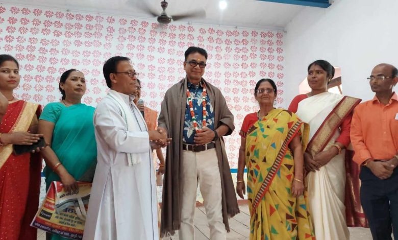 Bihar news शिक्षक कभी सेवानिवृत्त नहीं होते है- फादर हरमन