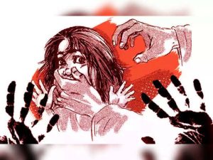 Bihar news: The audacity of the rapists, they took away the minor from the door of the house