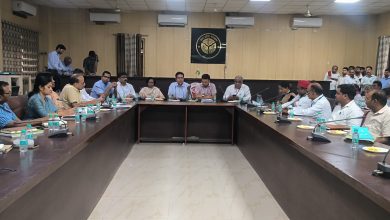 Prayagraj News, : In the presence of honorable spectators, a meeting was held with party officials to conduct the Lok Sabha General Elections-2024 in a free, fair and transparent manner.