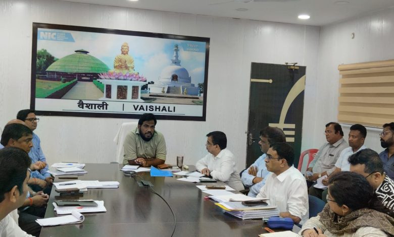 Bihar News-चुनाव कार्य में सर्विस प्रोवाइडर द्वारा किए गए व्यय का अविलंब भुगतान करें : डीएम 