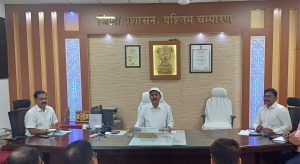 Bihar news "मुख्यमंत्री निजी नलकूप योजना" के तहत प्राप्त आवेदनों को अविलंब कराएं ऑनलाइन : जिला पदाधिकारी