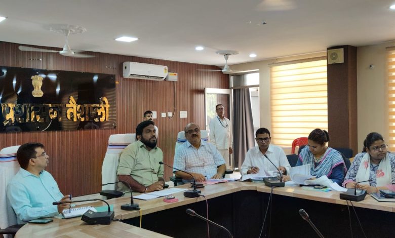 Bihar News-District Officer Mr. Yashpal Meena has given instructions to all the circle officers of the district.