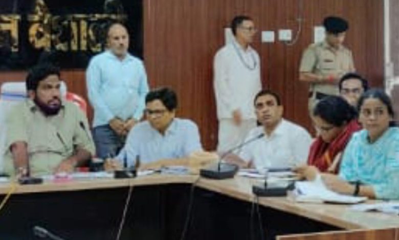 Bihar News- Complete all pre-flood preparations on time: DM