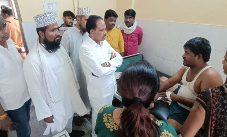 Ambedkar Nagar News Law and order collapsed; Journalist shot in broad daylight.