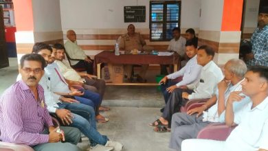 अम्बेडकर नगर न्यूज : पत्रकार पर हुए हमलें के संबंध में ग्रापए का एक प्रतिनिधिमंडल थानाध्यक्ष से मिला कठोर कार्यवाही की मांग की
