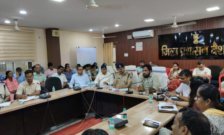 Bihar News-DM and SP did a joint briefing