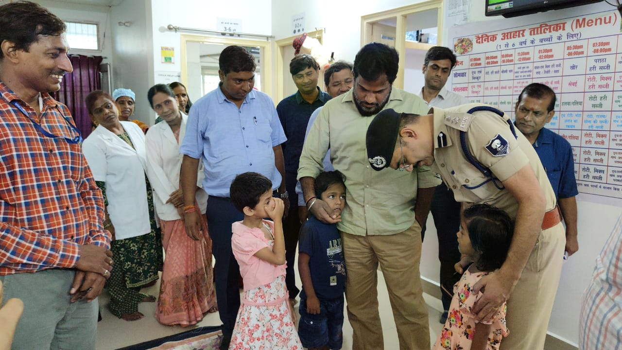 Bihar News-District Officer Vaishali inspected the Special Adoption Institute Hajipur  