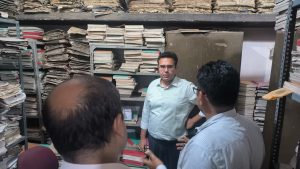 IMG 20240726 WA0167 Prayagraj News: District Magistrate did a surprise inspection of Sub Registrar Office I, gave necessary instructions