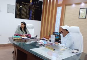 Bihar News प्रधानमंत्री मत्स्य सम्पदा योजना के क्रियान्वयन में बरतें पूर्ण पारदर्शिता : जिलाधिकारी