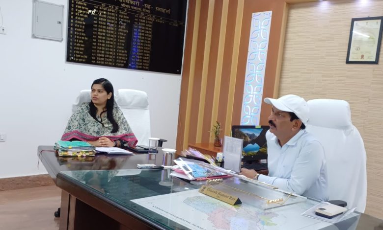 Bihar News प्रधानमंत्री मत्स्य सम्पदा योजना के क्रियान्वयन में बरतें पूर्ण पारदर्शिता : जिलाधिकारी