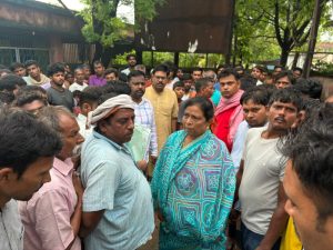 Bihar news Due to the efforts of Animal Husbandry Minister Renu Devi, the body of a laborer who died in Maldives reached Bettiah.