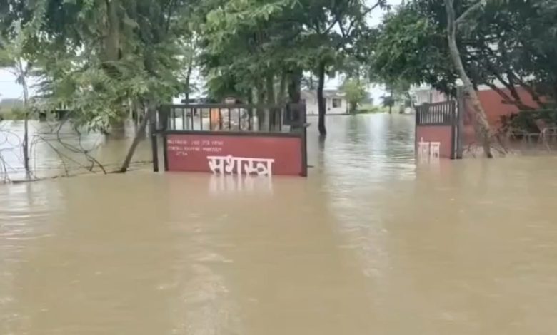 Bihar News SSB 21st battalion's Jhandu Tola Rohua camp water entered