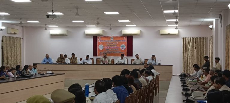 Prayagraj News :'एक युद्ध नशे के विरुद्ध’’ थीम पर नशे के विरुद्ध अभियान चलाकर बच्चों को नशे से होने वाले नुकसान के बारे में जागरूक करने के लिए कहा