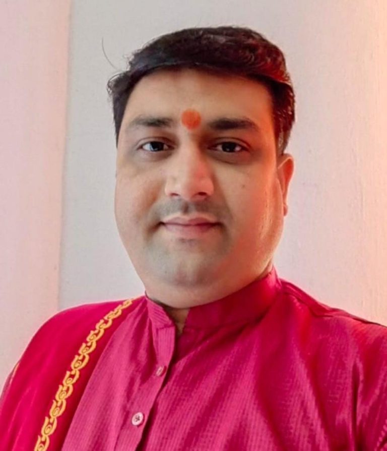 Ambedkarnagar News Five Mondays in the month of Shravan are very auspicious Yoga Acharya Rakesh Pandey