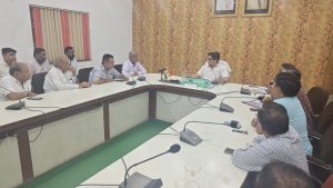 Agra News : जिलाधिकारी श्री भानु चन्द्र गोस्वामी की अध्यक्षता में विभिन्न व्यापारिक संगठनों के साथ प्लास्टिक के प्रयोग को रोकने के सम्बन्ध में बैठक सम्पन्न