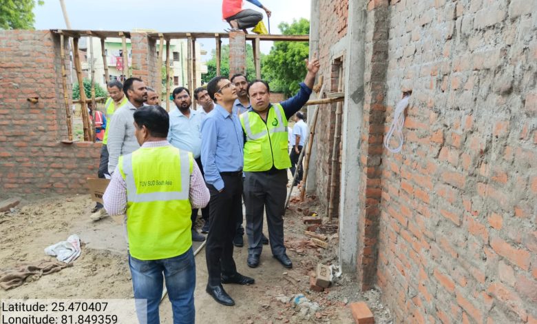 Prayagraj News : Various officials along with the Divisional Commissioner inspected some of the works being carried out in view of Maha Kumbh 2025