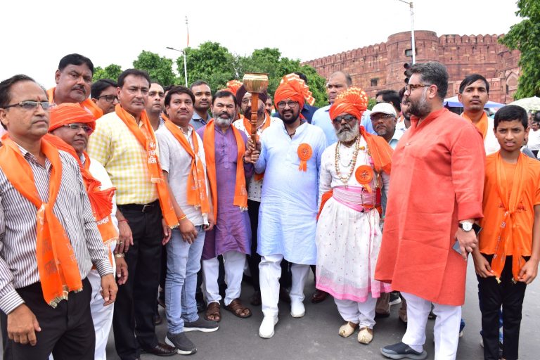 Azamgarh News: Appeal for peaceful Bharat Bandh on 21 August 2024 in protest against atrocities on Hindus in Bangladesh  