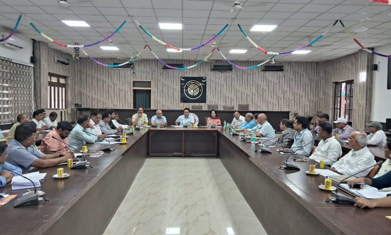 Prayagraj News: District Udyog Bandhu Committee meeting concluded under the chairmanship of District Magistrate  