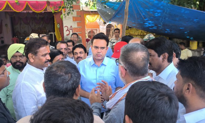 Prayagraj News: District Magistrate along with Hon'ble Mayor reviewed the preparations being made for the organization of Dadhikando fair to be held in Sulemsarai