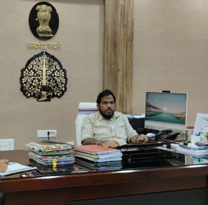 Bihar News-जल्द मुहैया करायें स्कूलों में सभी बुनियादी सुविधाएँ: जिलाधिकारी