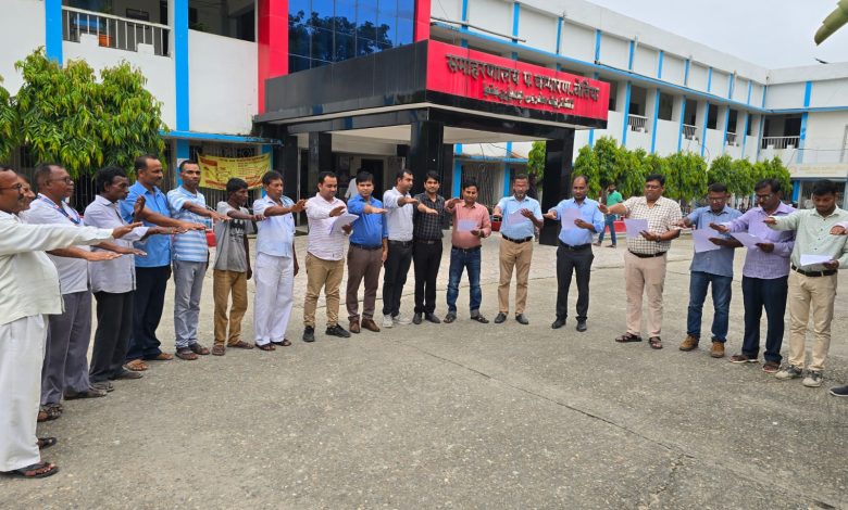 Bihar news Cleanliness drive was conducted in the Collectorate premises