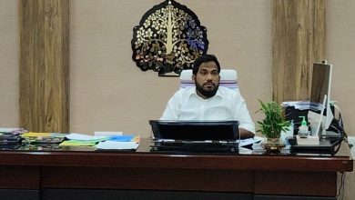 Bihar News-Officials should work in mission mode: DM  