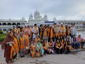 Agra News- Sangat leaves from Agra for the holy journey to Hemkund Sahib

 