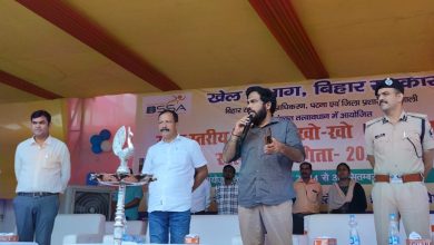 Bihar News-Players should display their talent in a better way on the sports field: DM