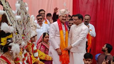 Agra News- Thousands of devotees gathered to welcome Lord Ram's procession
