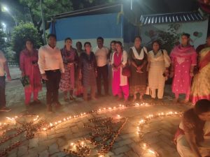 Bihar News-The message of cleanliness was lit and the Collectorate complex was illuminated.