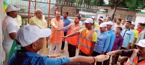 Ambedkar Nagar News - Grand organization of Clean India Day program in Adarsh ​​Nagar Panchayat-Jahangirganj

 
