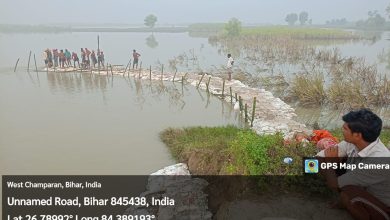 Bihar News To prevent water from flowing into the rural areas, a dam (footpath) is being constructed in D Safe under the immediate arrangement
