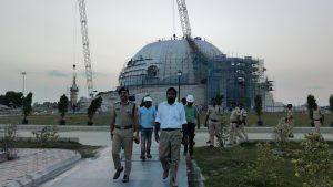 Bihar News-DM - ​​SP inspected the under construction Buddha Smriti Stupa