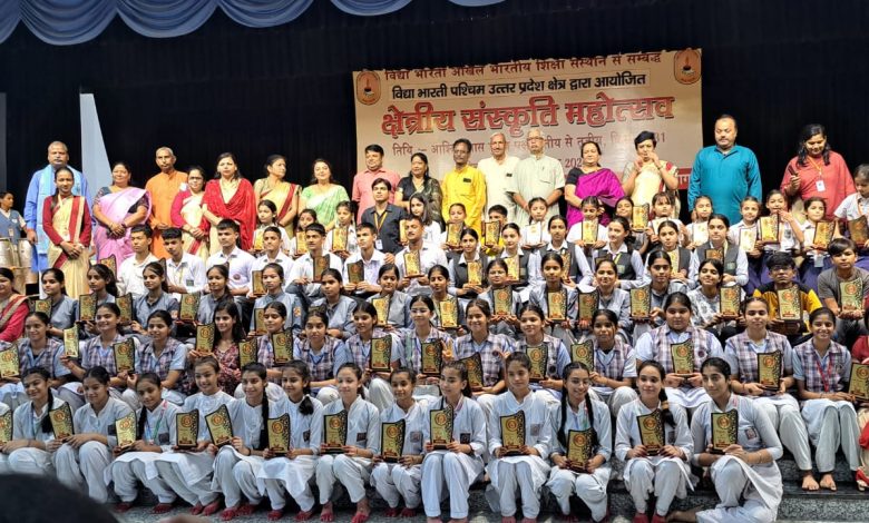 Agra News- गणेश राम नागर सरस्वती बालिका विद्या मंदिर में संपन्न हुआ सांस्कृतिक महोत्सव