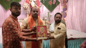 Agra News- On the sixth day of Sharadiya Navratri, Mata Jagran was held in Awas Vikas Colony

