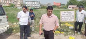 Bihar News- Deputy Development Commissioner did a physical inspection of the site selected for the District Panchayat Resource Center