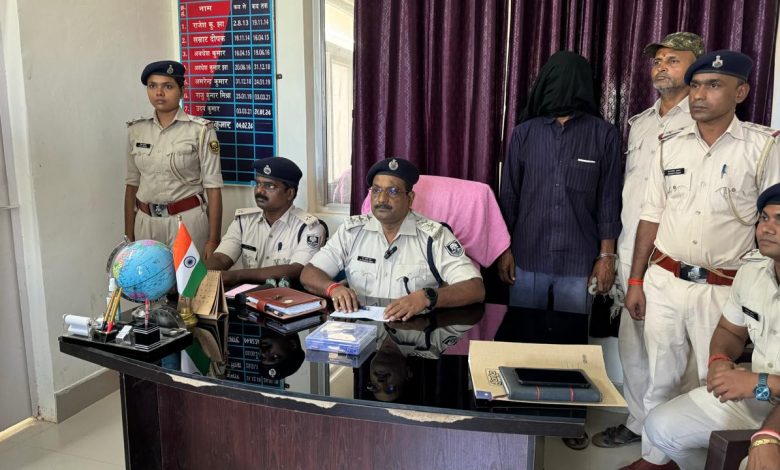 Bihar News A criminal arrested with a pistol