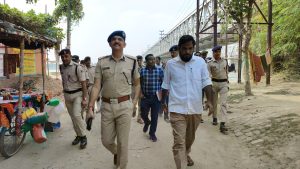 Bihar News-District Magistrate and Superintendent of Police inspected Chhath Ghats regarding Chhath Puja.