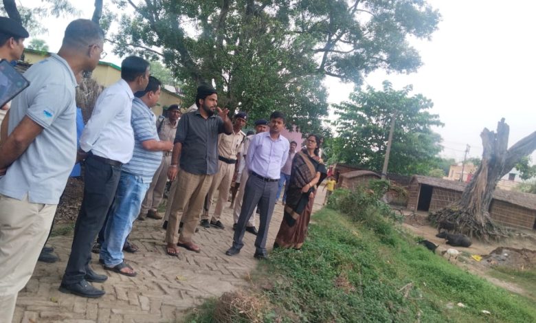 Bihar News-District Officer inspected Chhath Ghats regarding Chhath Puja