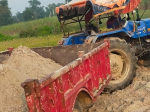 Bihar News One trailer of sand seized, driver arrested